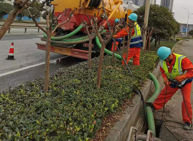 梁山市政管道清淤